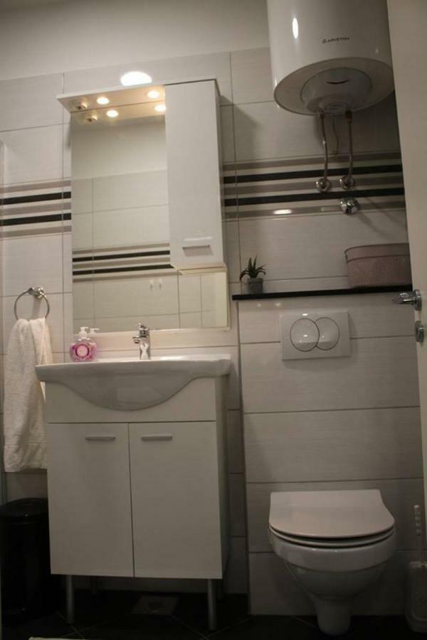 Apartments Holiday Baška Voda Dış mekan fotoğraf