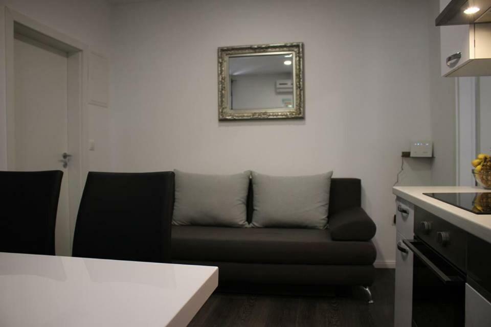 Apartments Holiday Baška Voda Dış mekan fotoğraf